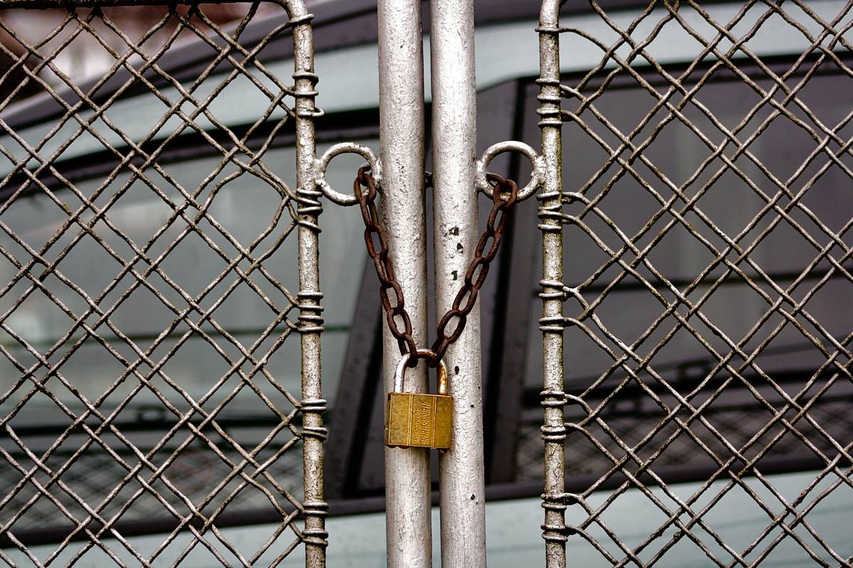 Side-by-side comparison showing failed vs. secure pet lock after inspection